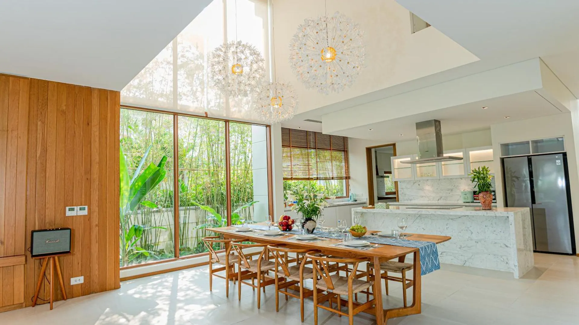 Unforgettable Family Vacation In A Super Spacious 1000M2 Villa With A Huge Private Pool Da Nang