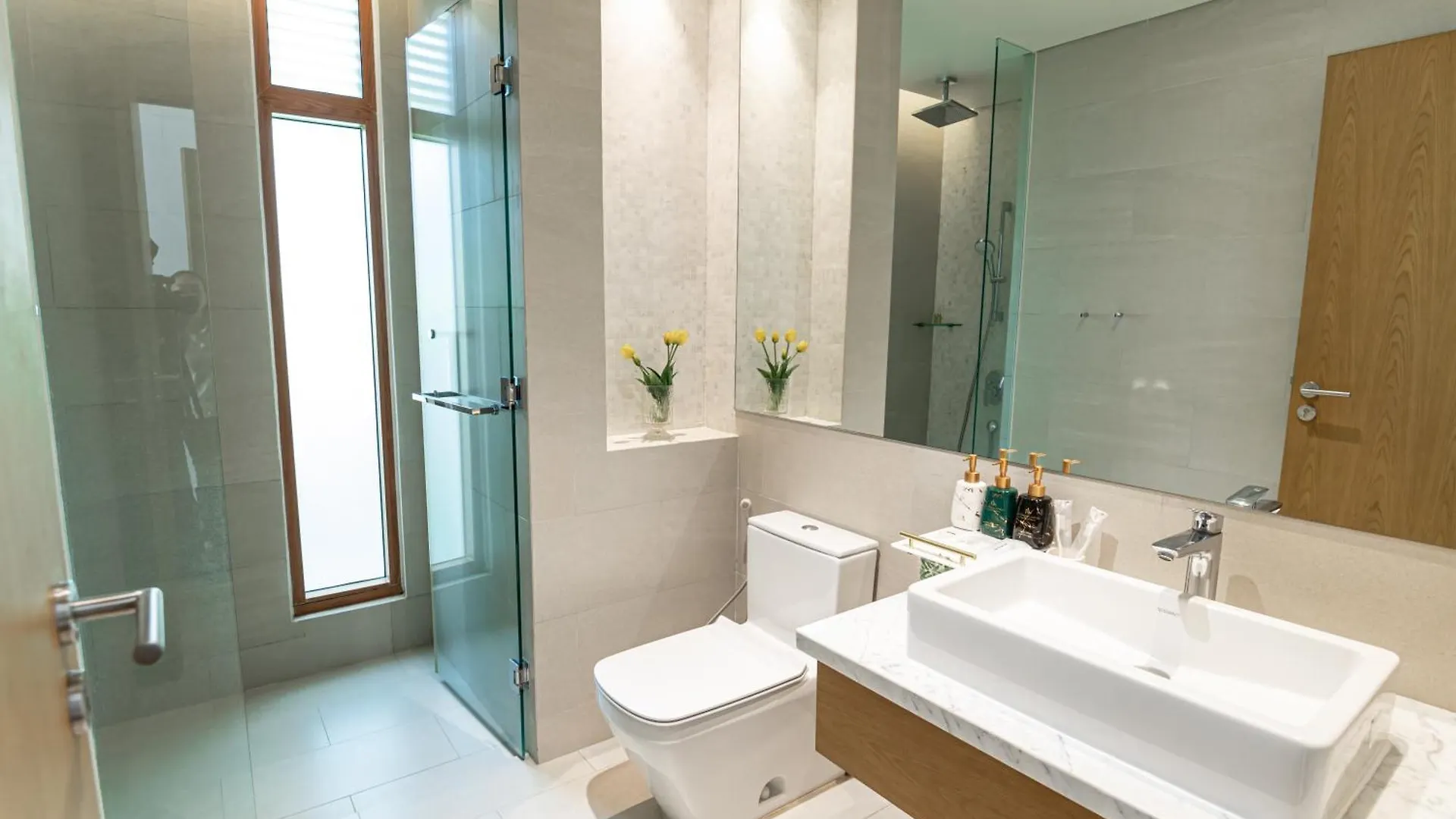 Unforgettable Family Vacation In A Super Spacious 1000M2 Villa With A Huge Private Pool Da Nang