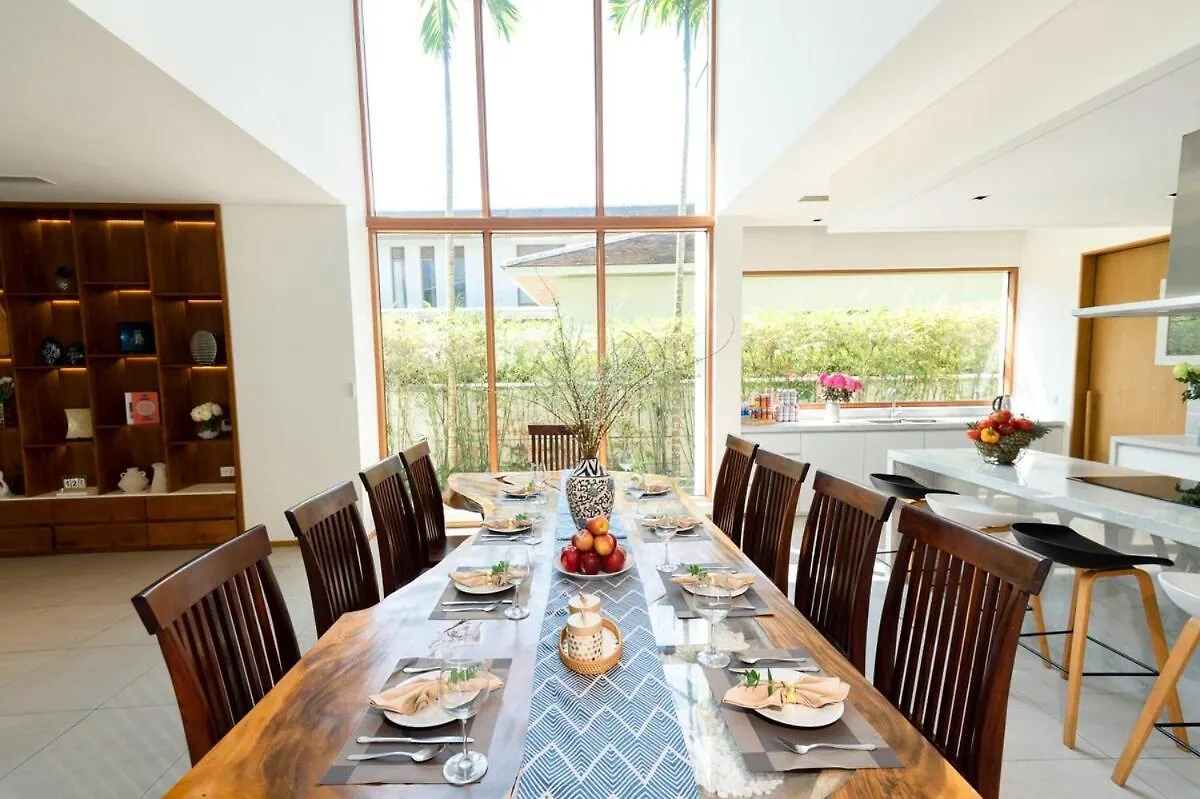 Unforgettable Family Vacation In A Super Spacious 1000M2 Villa With A Huge Private Pool Da Nang