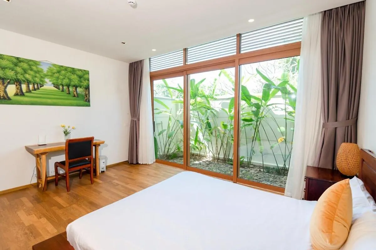 Unforgettable Family Vacation In A Super Spacious 1000M2 Villa With A Huge Private Pool Da Nang